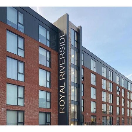 Royal Riverside Apartments Sheffield Centre - Opulent Living 외부 사진